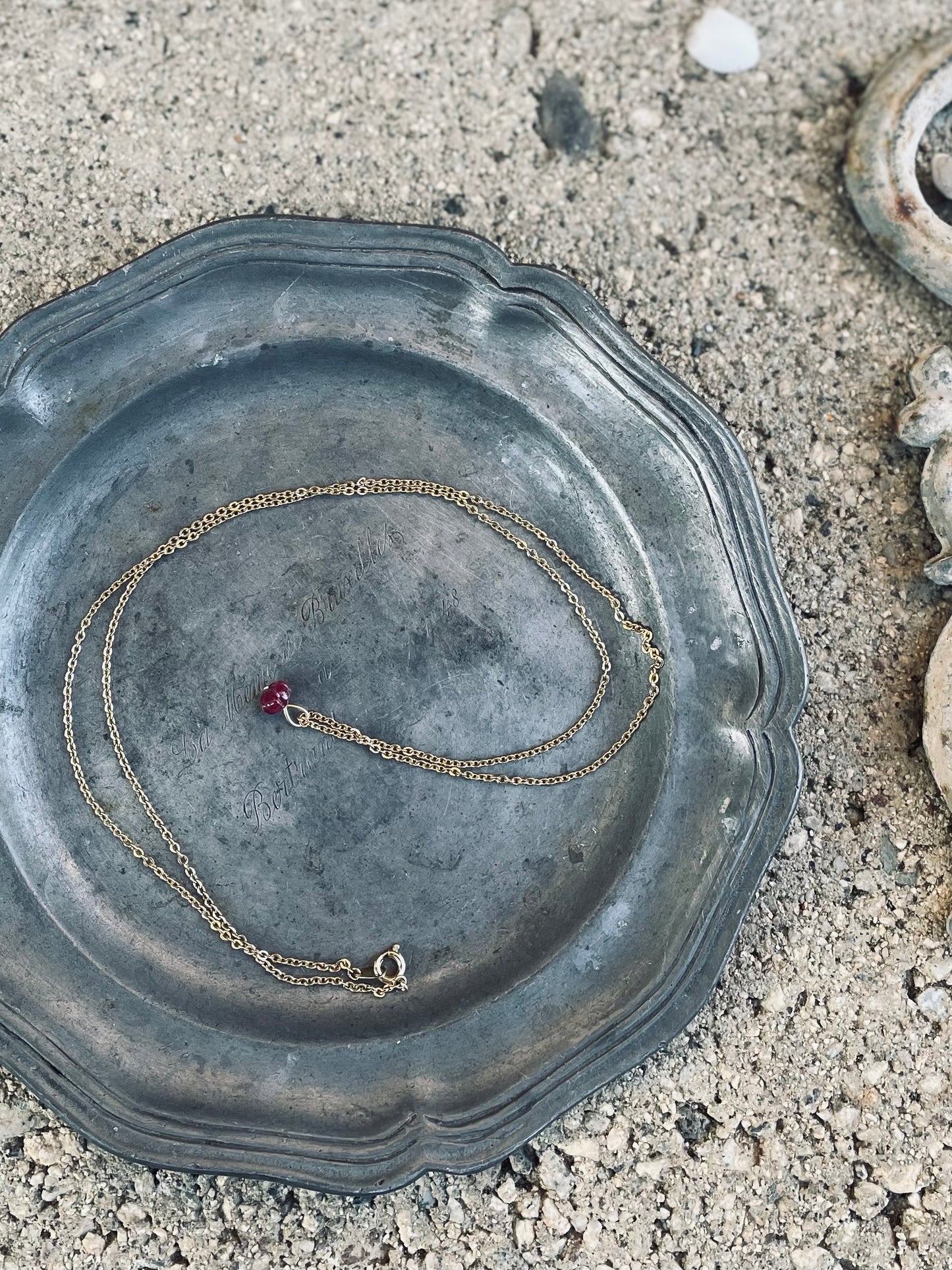 ルビーカービングアートピースペンダントトップ