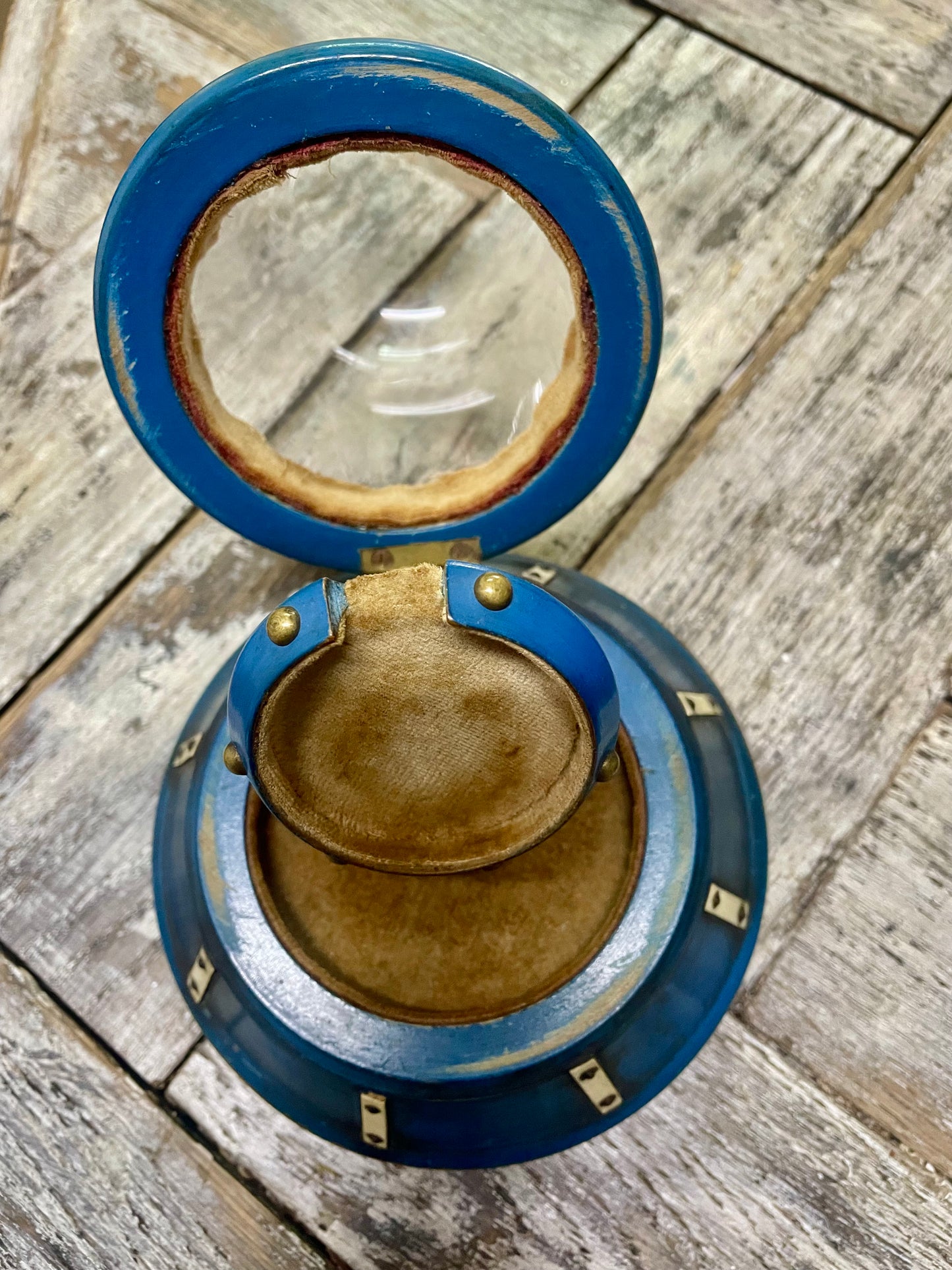 Pocket watch stand
アンティークドーム型懐中時計スタンド