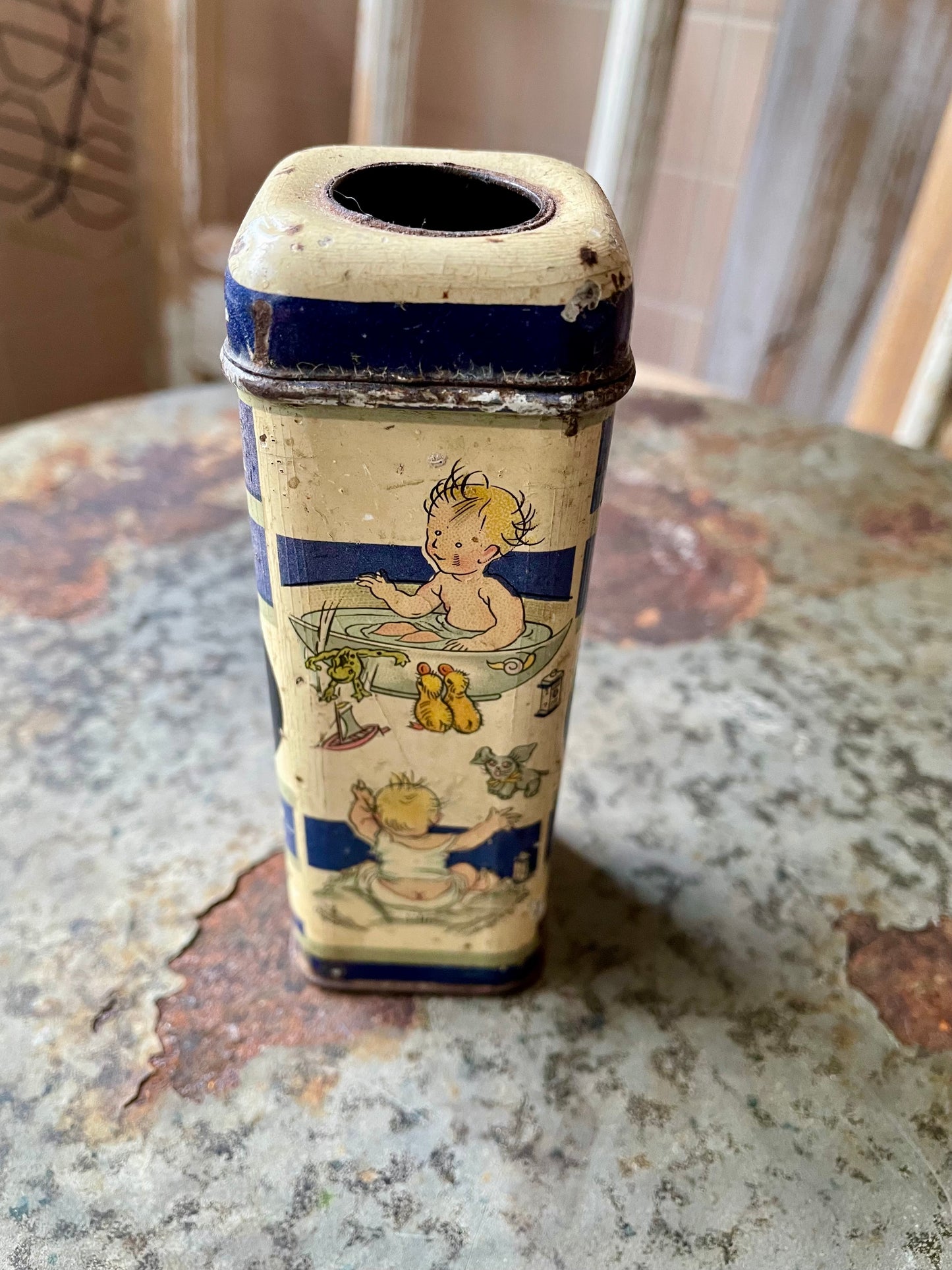 ニベア ヴィンテージブリキ  379 Eキンダーハンブルク