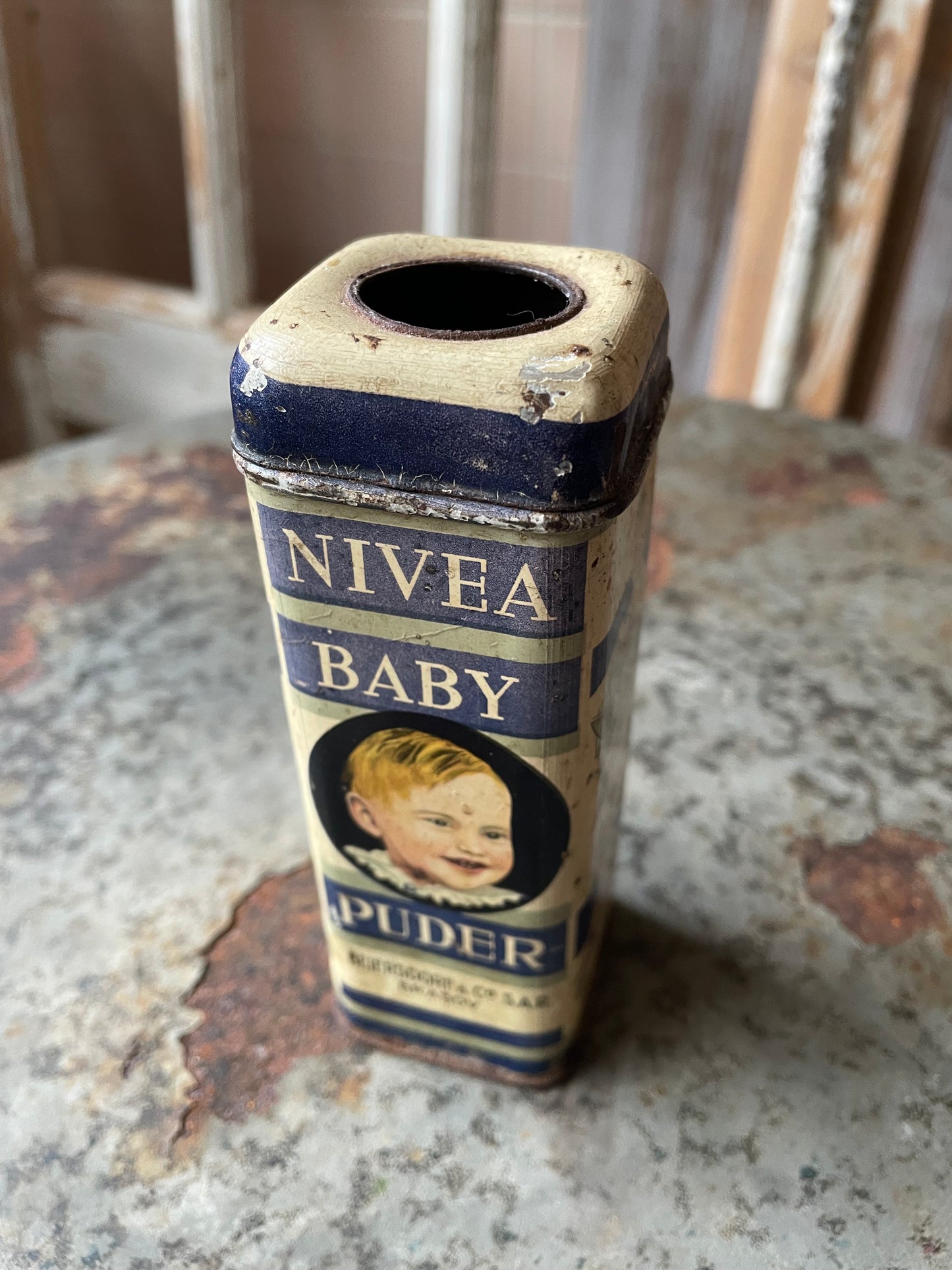 ニベア ヴィンテージブリキ  379 Eキンダーハンブルク