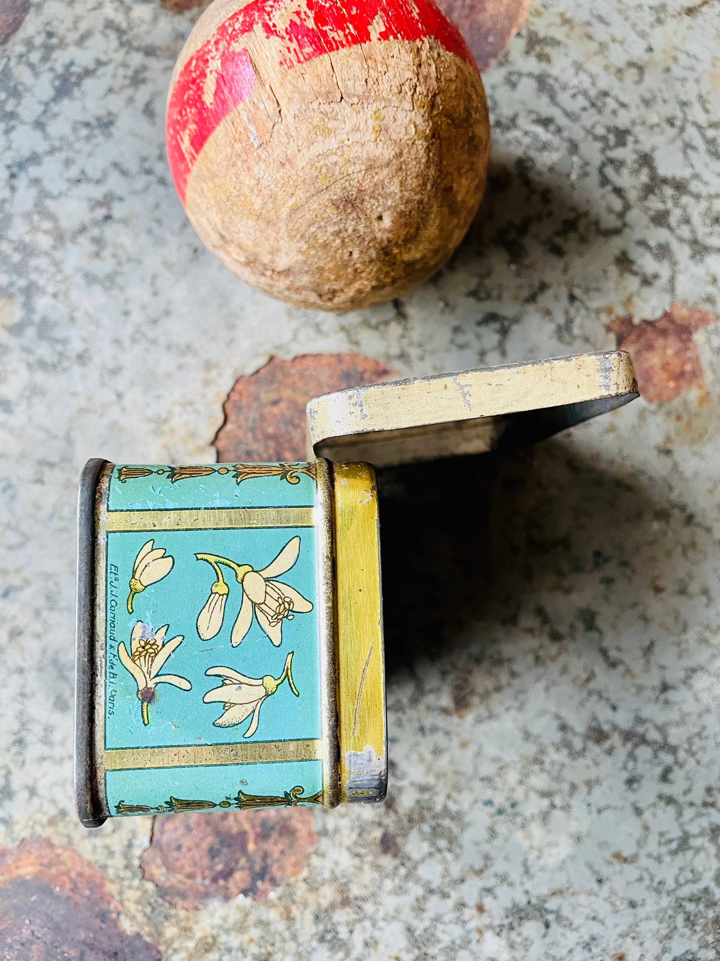 アンティークのムラウール・フレールボックス